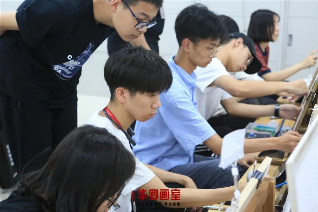 北京华卿画室一月多少钱,在北京华卿画室参加美术培训好吗