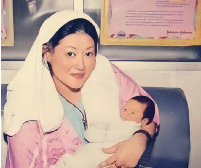 陈宝莲：留下满月的儿子，从24楼纵身跳下，是谁把她逼上了绝路？