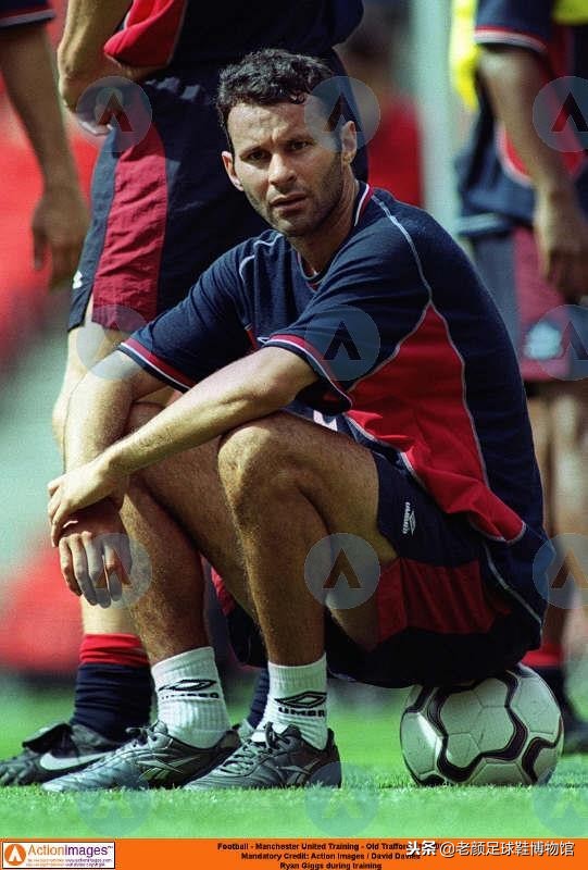 锐步历年足球鞋,历年锐步足球鞋