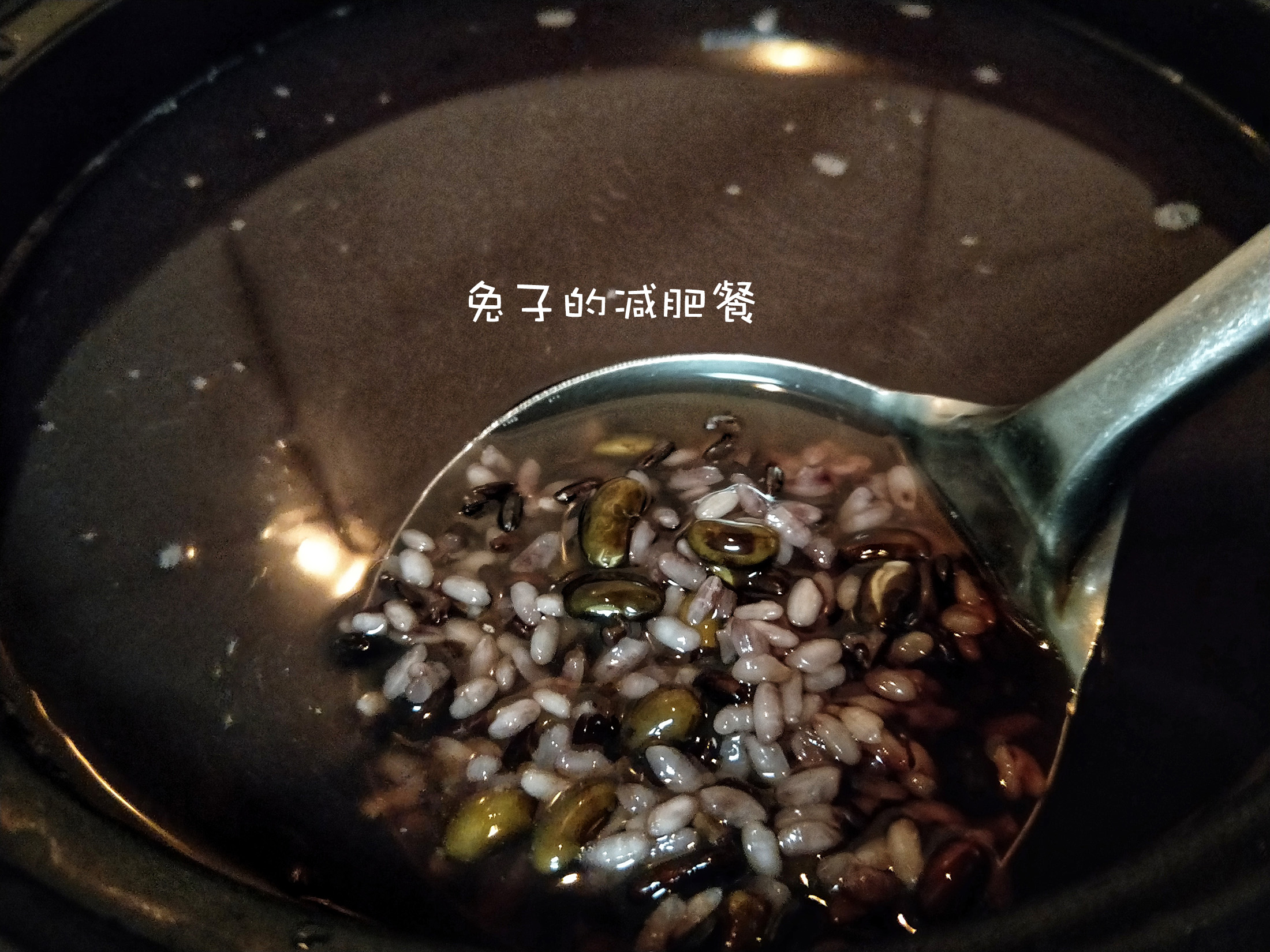 一把黑豆补肾,黑豆黑芝麻黑米粥即食