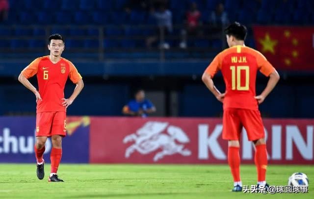 啥水平国奥3次停球失误,中国国奥vs乌兹别克斯坦角球
