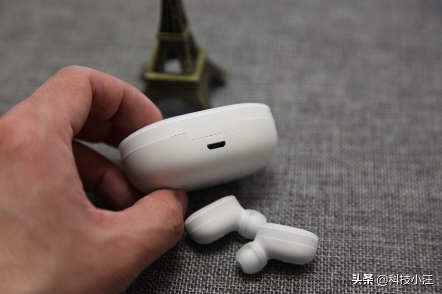 小米降噪耳机3vsairdots3pro,小米蓝牙耳机airdots青春版怎么戴