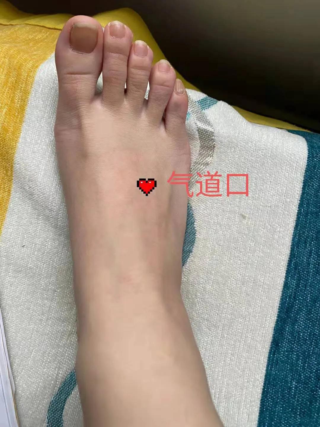 治疗肠胃的脚部穴位,肠胃理疗手法课程