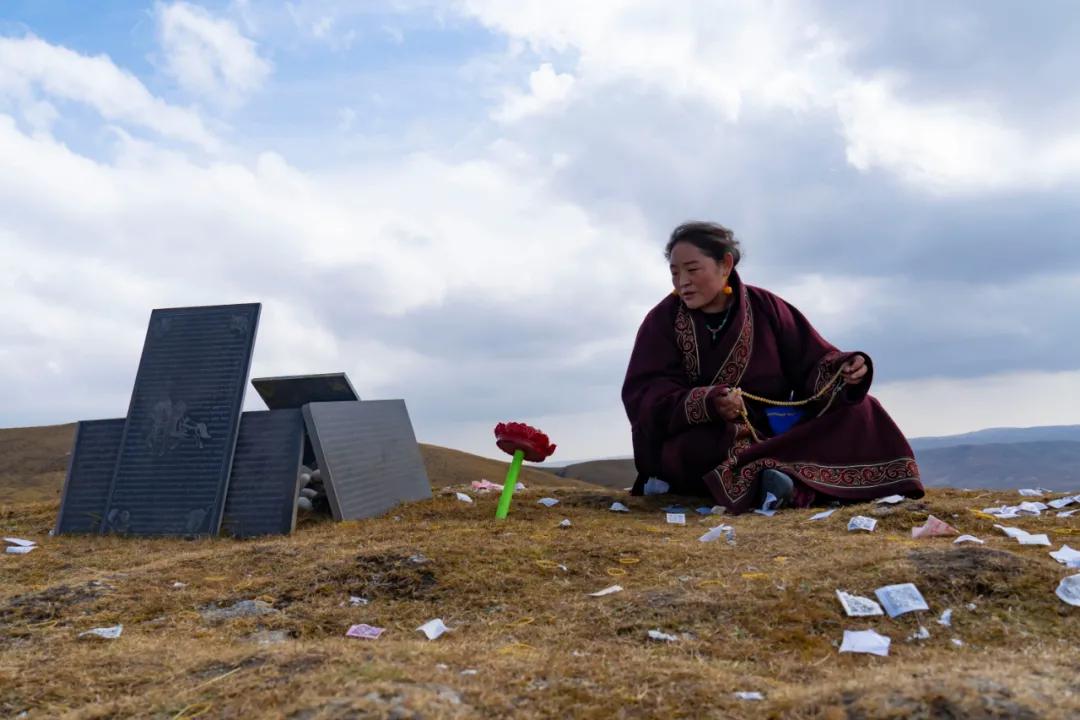 佛经里没有讲，草原上的女人不能搞直播