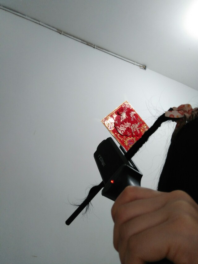 直发棒卷发方式,直发棒怎么卷后面头发