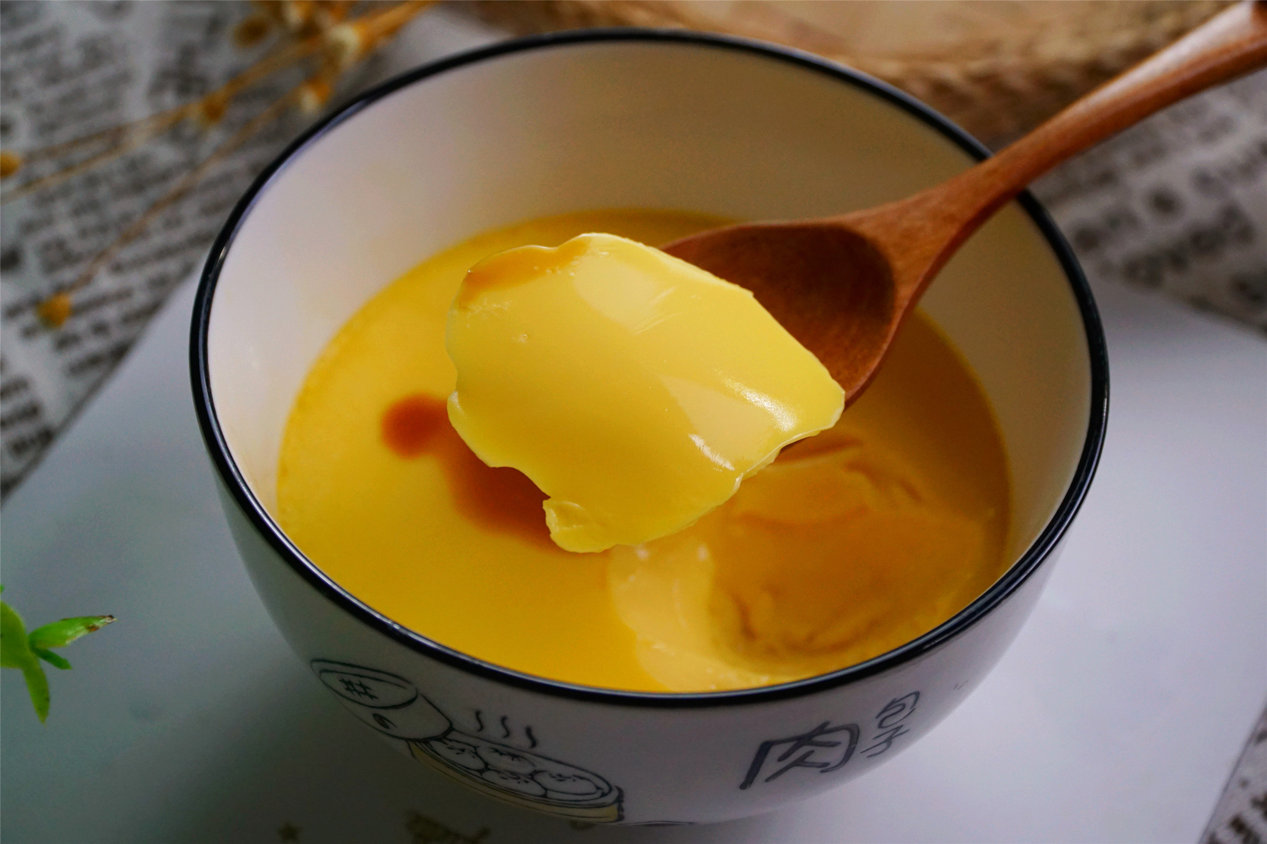 蒸鸡蛋羹该用什么火,蒸鸡蛋羹应该冷水下锅还是热水