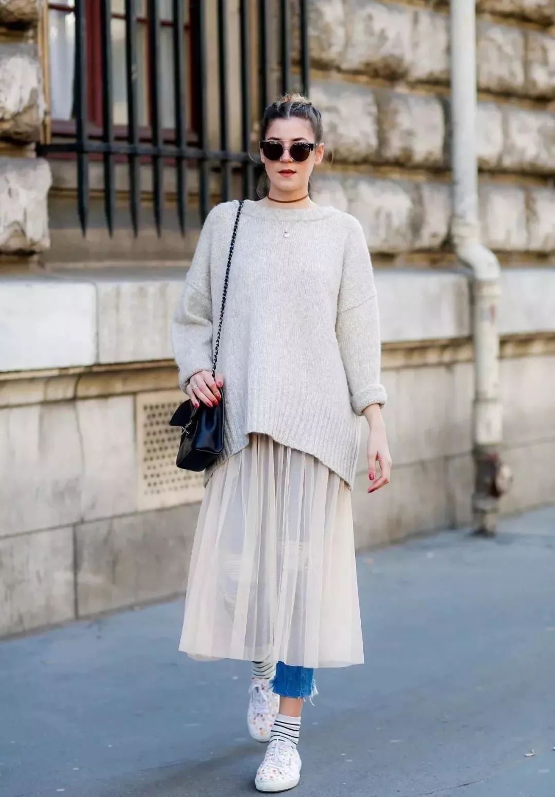 臀围大腿粗的穿什么裤子显瘦,大腿粗的女孩子穿什么裤子比较好