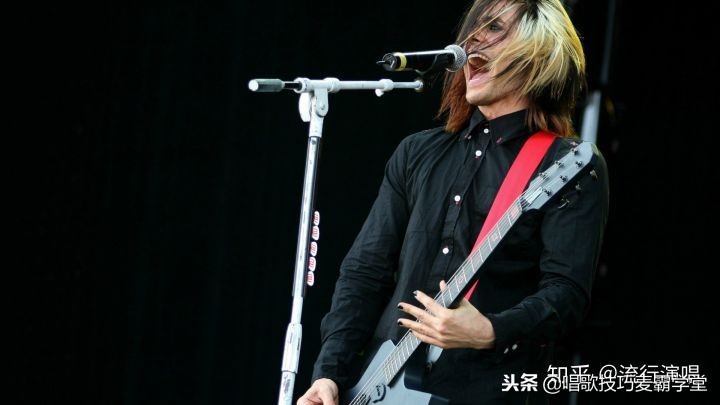 唱歌技巧和发声方法忘歌词,唱歌技巧之关闭唱法