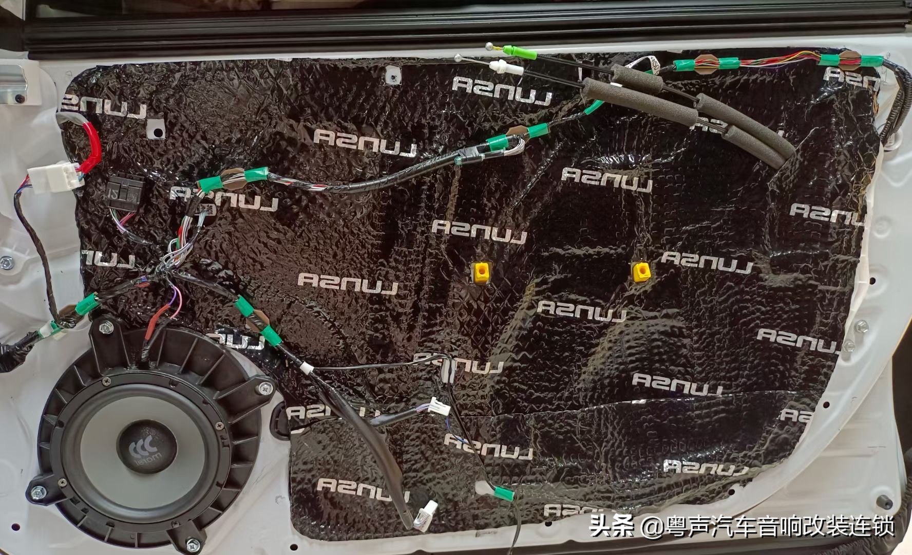 经典凯美瑞简单改装,生活需要美妙的音乐