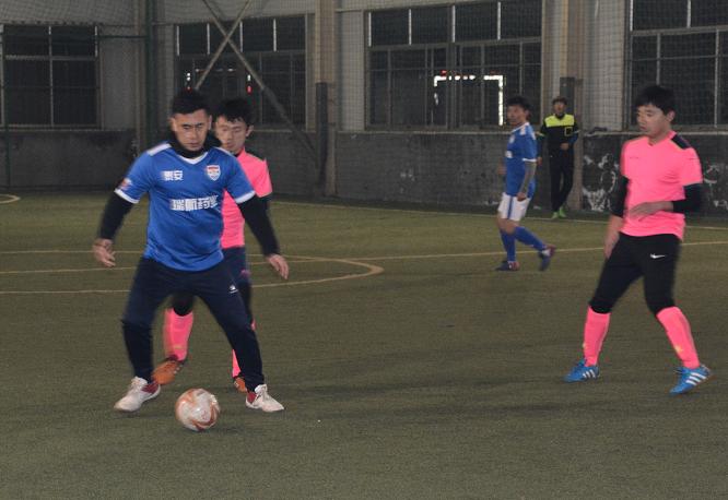 *安泰**五超联赛,*安泰**足教3连胜强势领跑,华伟2胜1平排名第二