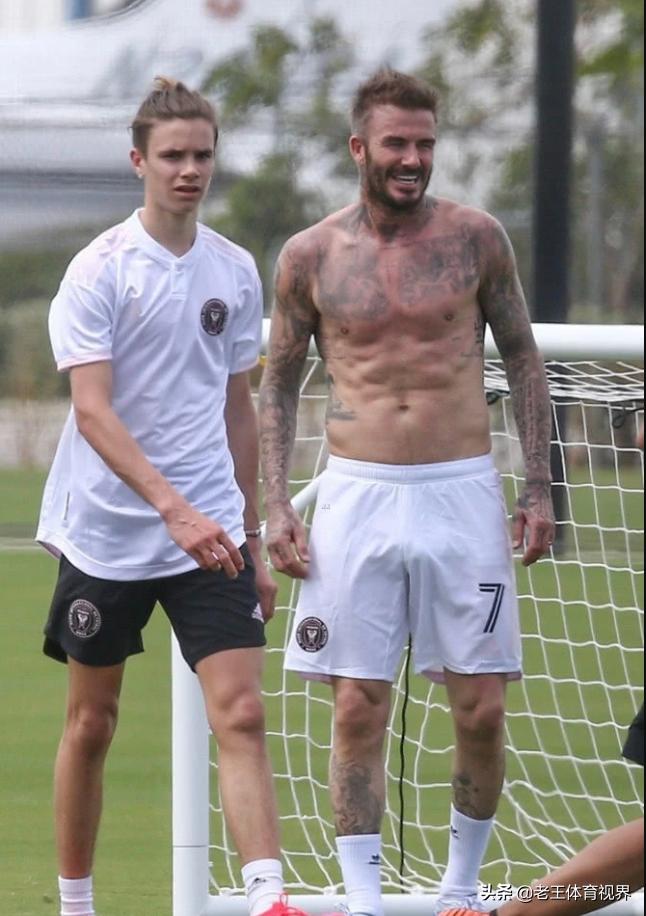 贝克汉姆的腹肌照,贝克汉姆腹肌照