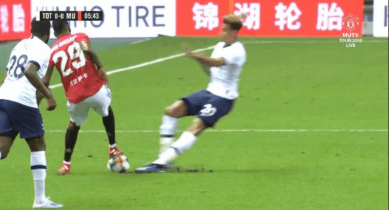 国际比赛恶意犯规,国际足球恶意犯规