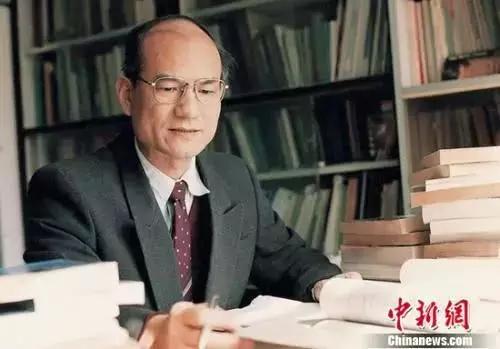 「七日法闻」副市长挂46个职务引热议，看完真相网友都炸了