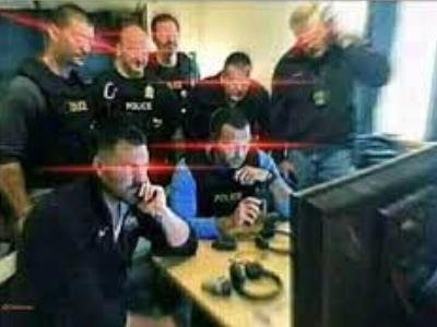 注册一个烂橘子号玩游戏,被验证码气进7次ICU