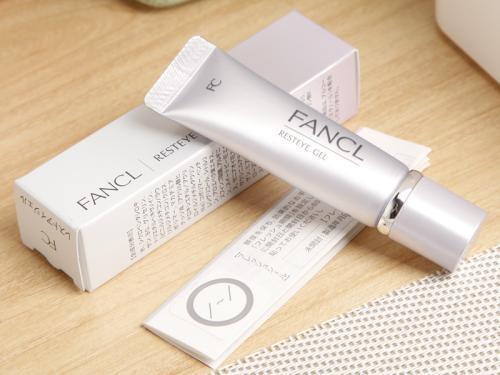 哪些眼霜更适合年轻MM使用呢？有效补水保湿淡化黑眼圈眼霜推荐