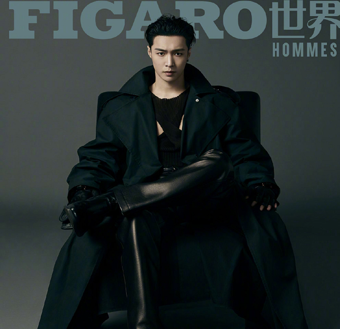 张艺兴匡威联名款穿搭,张艺兴穿黑匡威