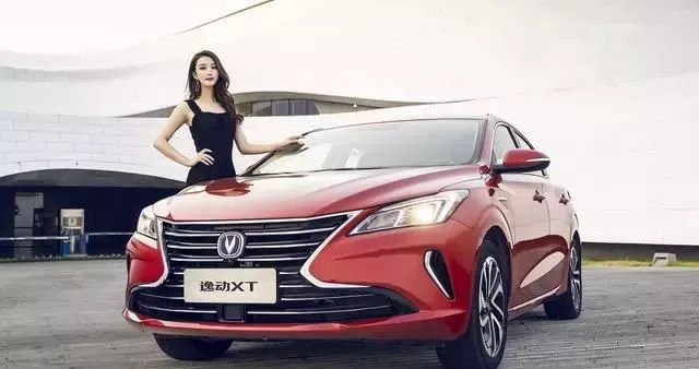 中国最美两厢车长安逸动xt,长安逸动xt15款自动挡