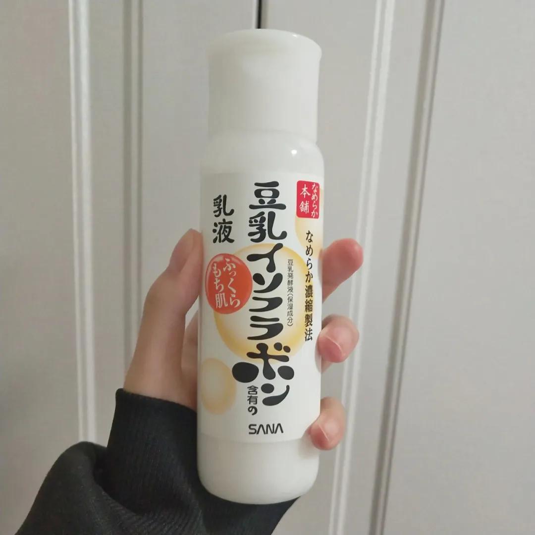 保湿水乳日本护肤品推荐,日本女生爱用的乳液