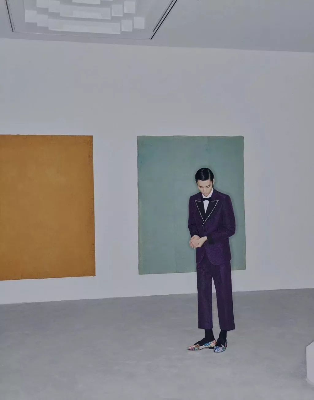 刘雯何穗个人简介,刘雯何穗奚梦瑶走秀视频