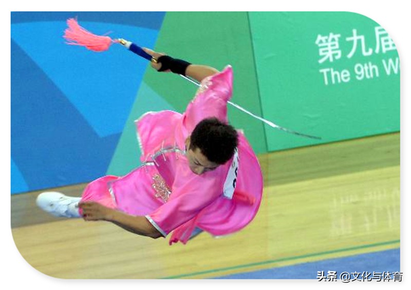 剑术每天必练,剑术点剑练习方法