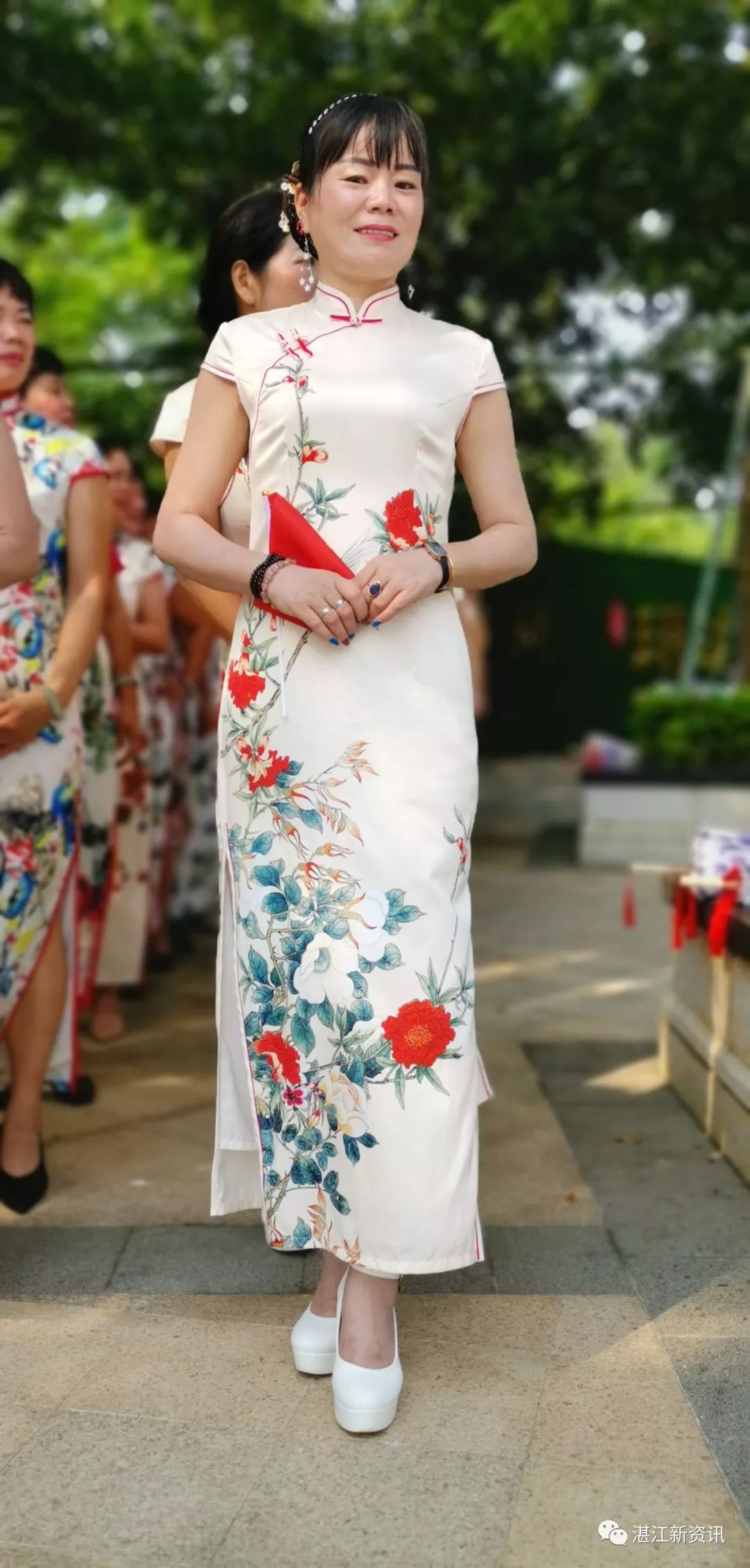 惊艳全国、破世界纪录!455名旗袍佳丽云集湛江遂溪玥珑湖