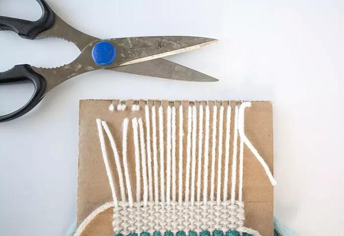 毛线装饰编织教程全过程,毛线编织小饰品简单入门教程