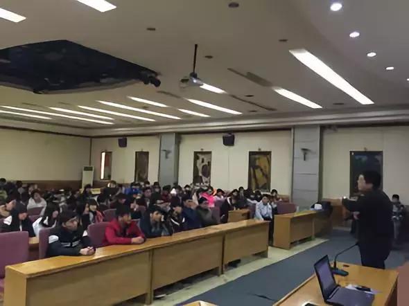 震惊！新加坡14岁学生跳楼自杀，原因竟然是