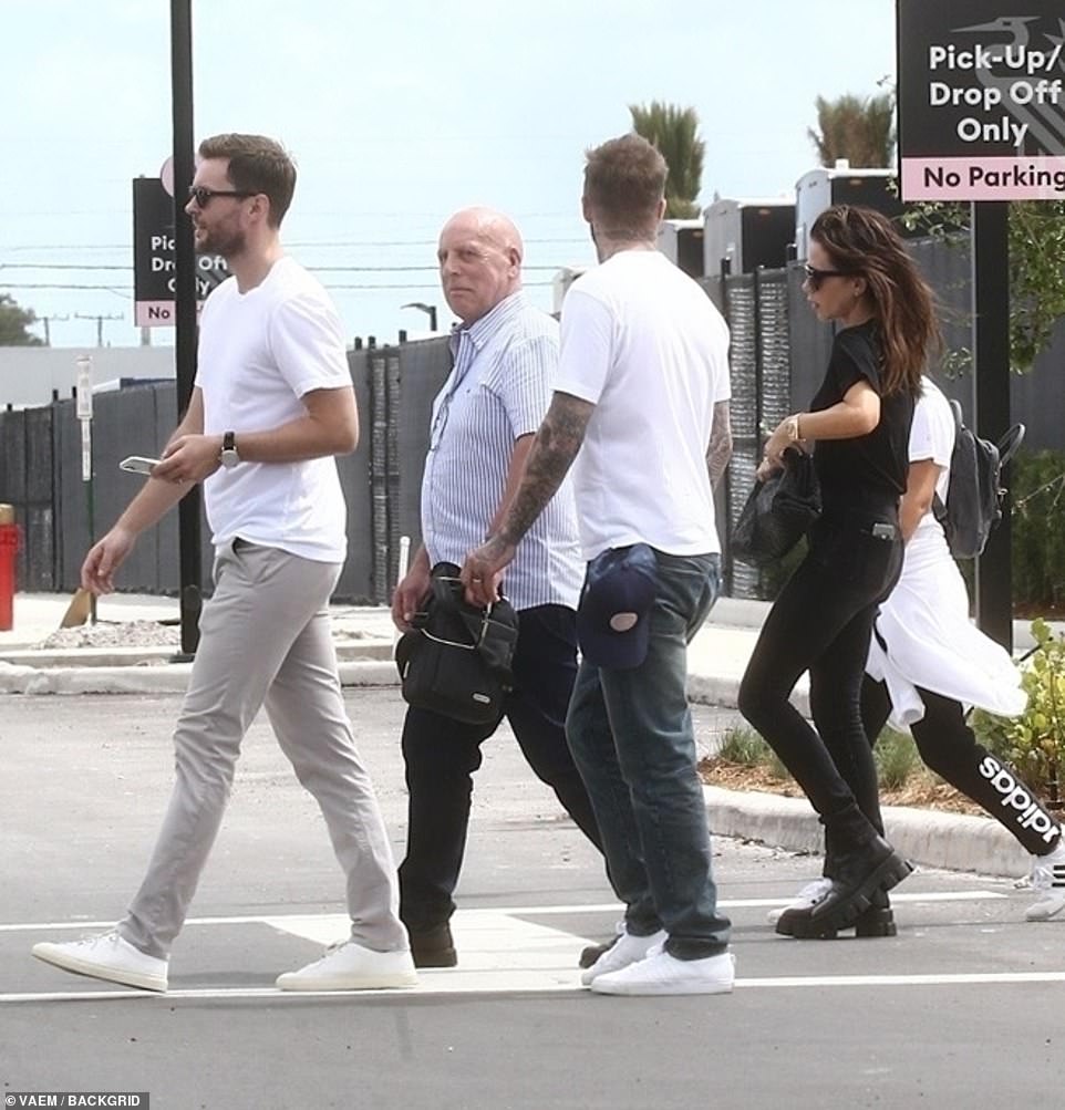 贝克汉姆大秀身材,贝克汉姆抗击疫情视频