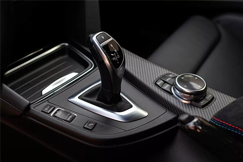 新款3系和老款3系哪个比较好,新款3系和老款3系哪个性能好