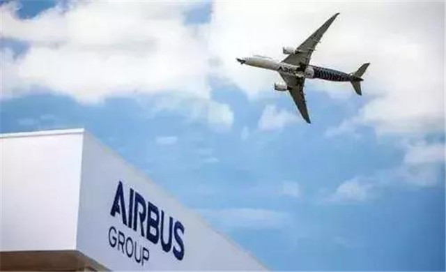 他是史上最牛推销员，平均每天卖2架飞机，退休获赠72亿美元礼物