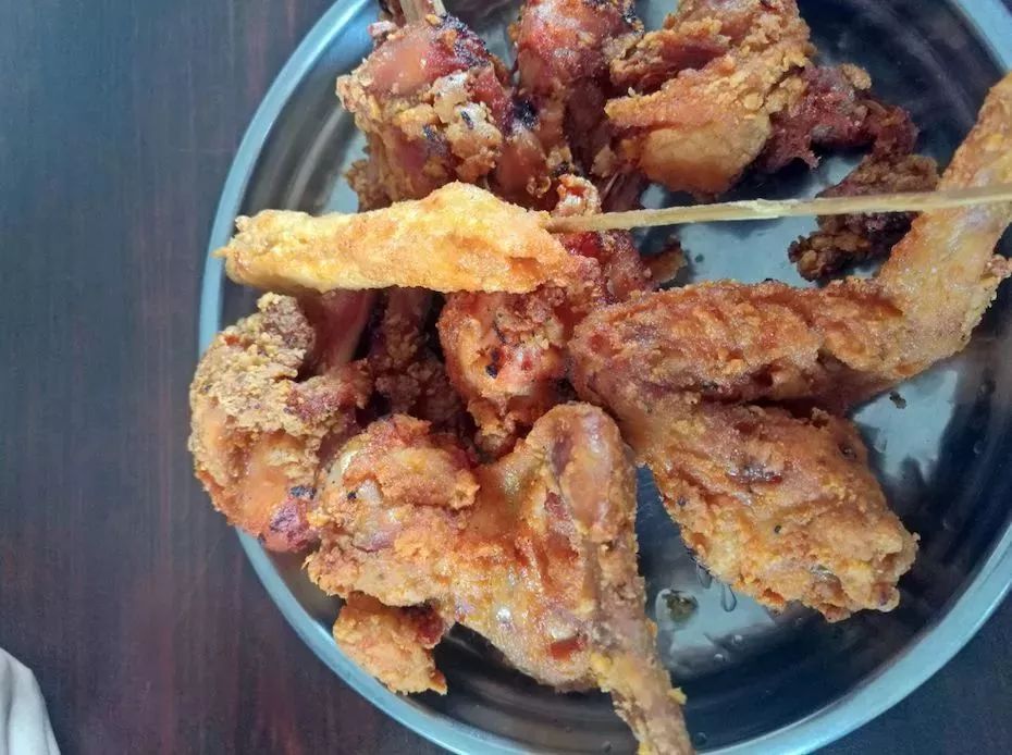 没事千万别去八市！厦门90后姑娘冒雨带着两百块来这里，结果...