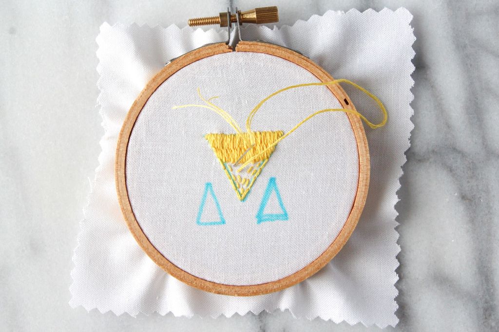 手把手教你手工刺绣最常规的方法,刺绣教程十种初学者必学手工刺绣