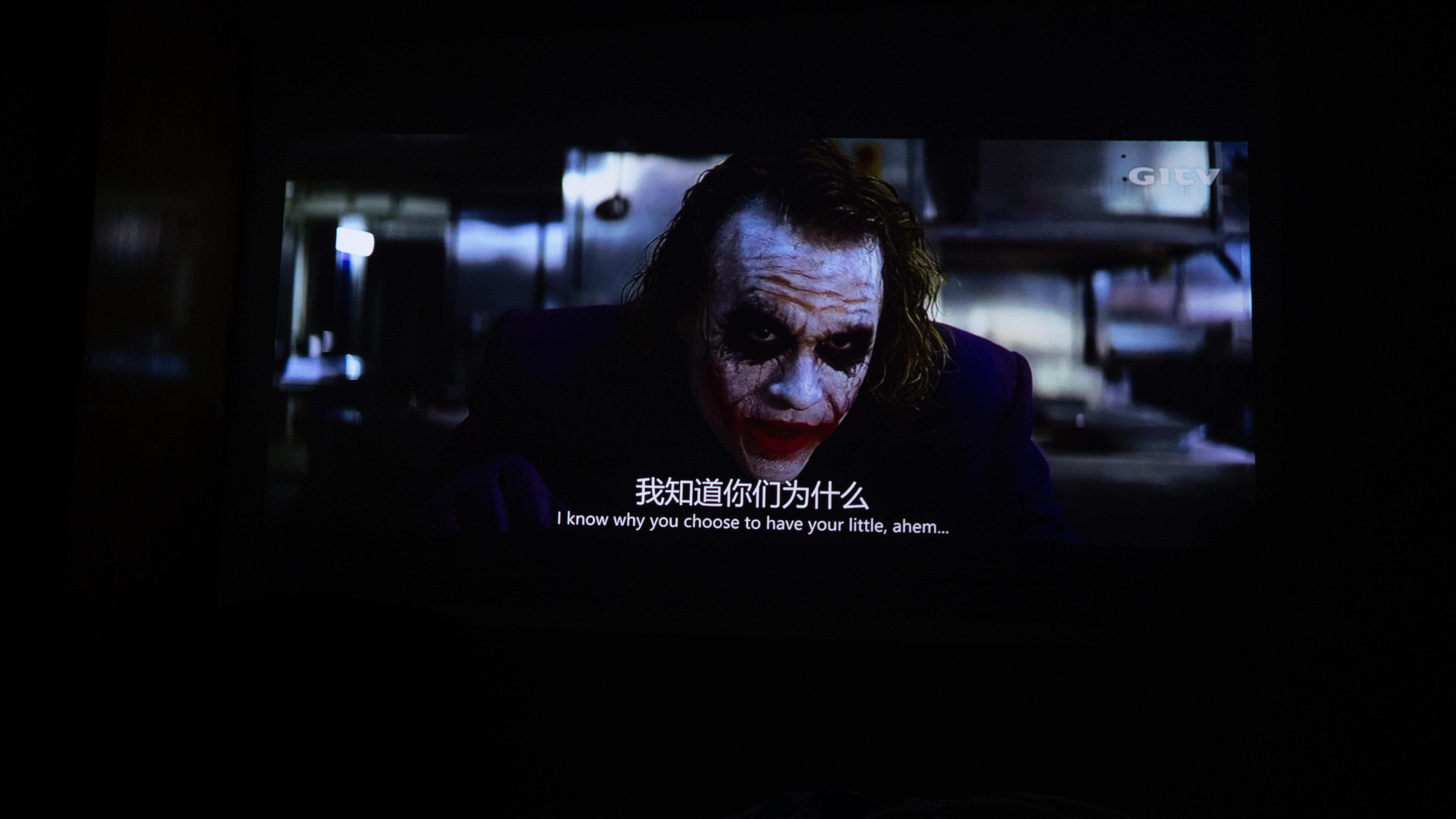 Z世代的潮酷利器，Movin01X重新定义娱乐“轻投影”