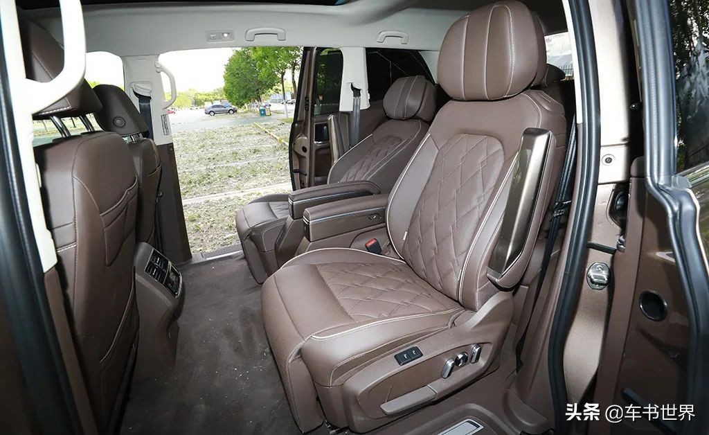 威然和夏朗比较选哪个更好,大众夏朗2017款怎么样