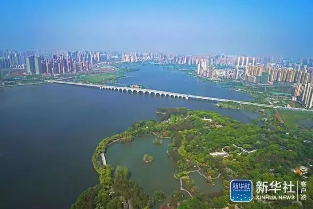 帅气武装直升机视频,帅气飞行直升机