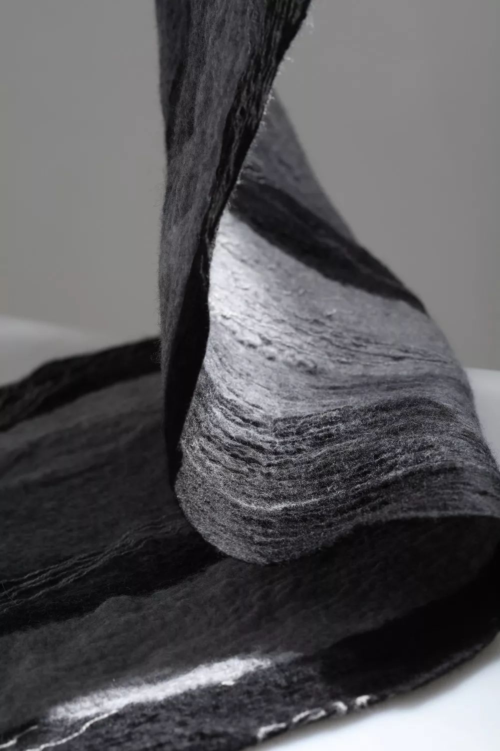 中国阿玛尼衣服代工厂,中国羊绒衫多少钱