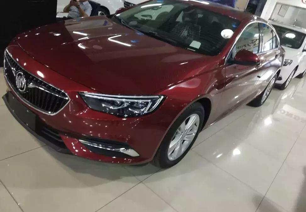 别克君威20t精英内饰图米色,别克君威20t尊贵型