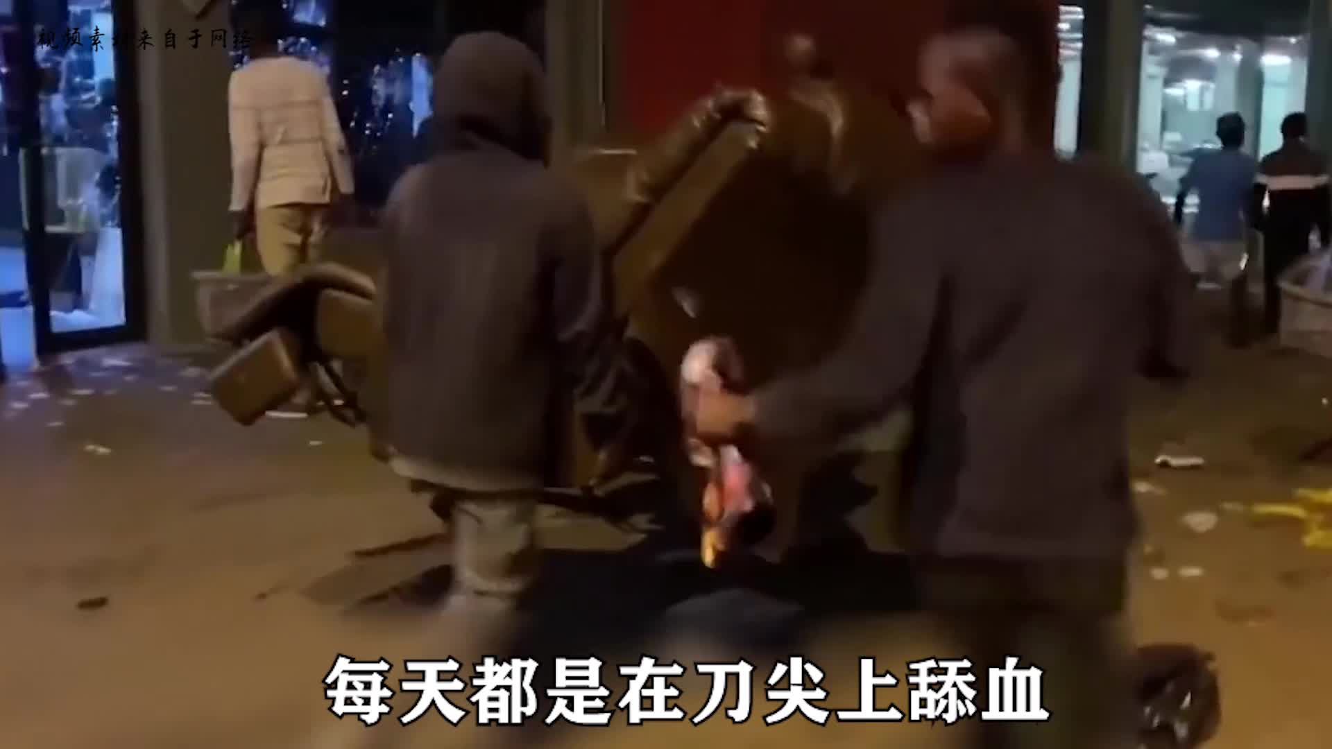 赛场上乒乓成绩倒数第一，连球都发不过去，却赢得了中国人的掌声