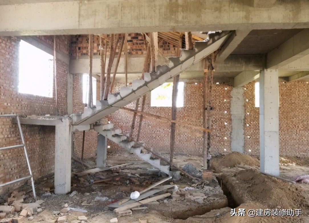 楼梯踏步接缝怎么处理,浇筑楼梯有裂纹