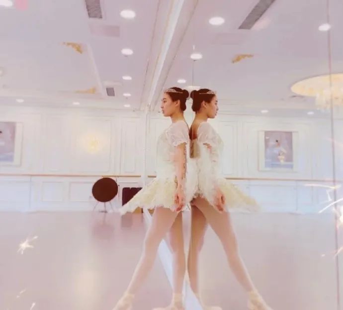 赌王女儿何超盈为什么那么胖了,赌王小公主何超欣近照曝光