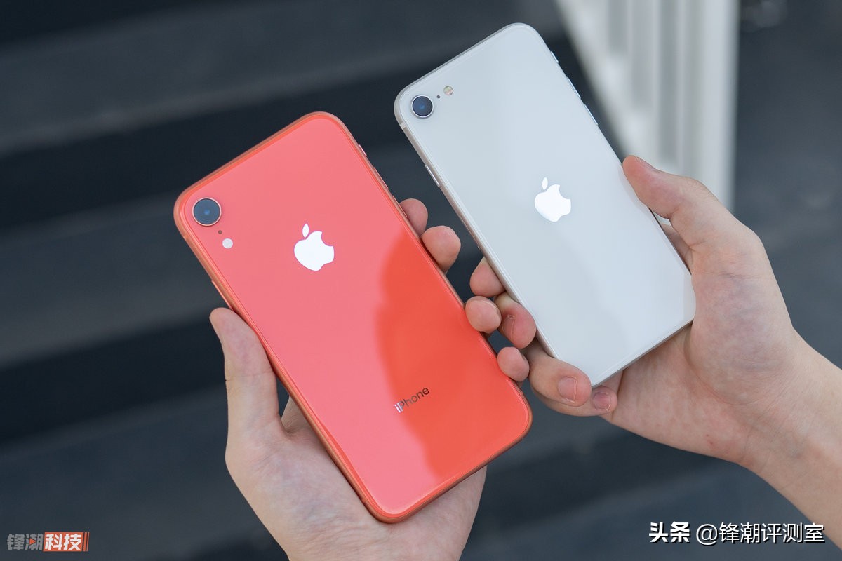 iphonese升级ios15续航怎么样,iphonese深度评测手机性价比