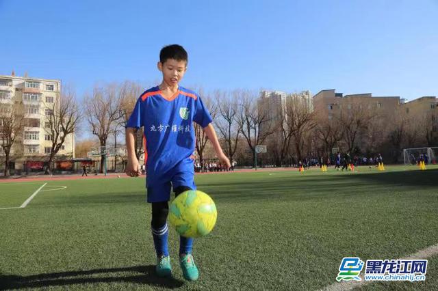 中国校园足球特色学校牌匾,首批校园足球特色学校名单