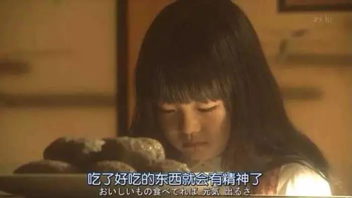 斜杠青年做副业,年轻人下班后搞副业月入过万