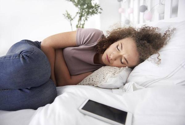 月经出现三个问题请注意,月经连续不断的来是什么原因