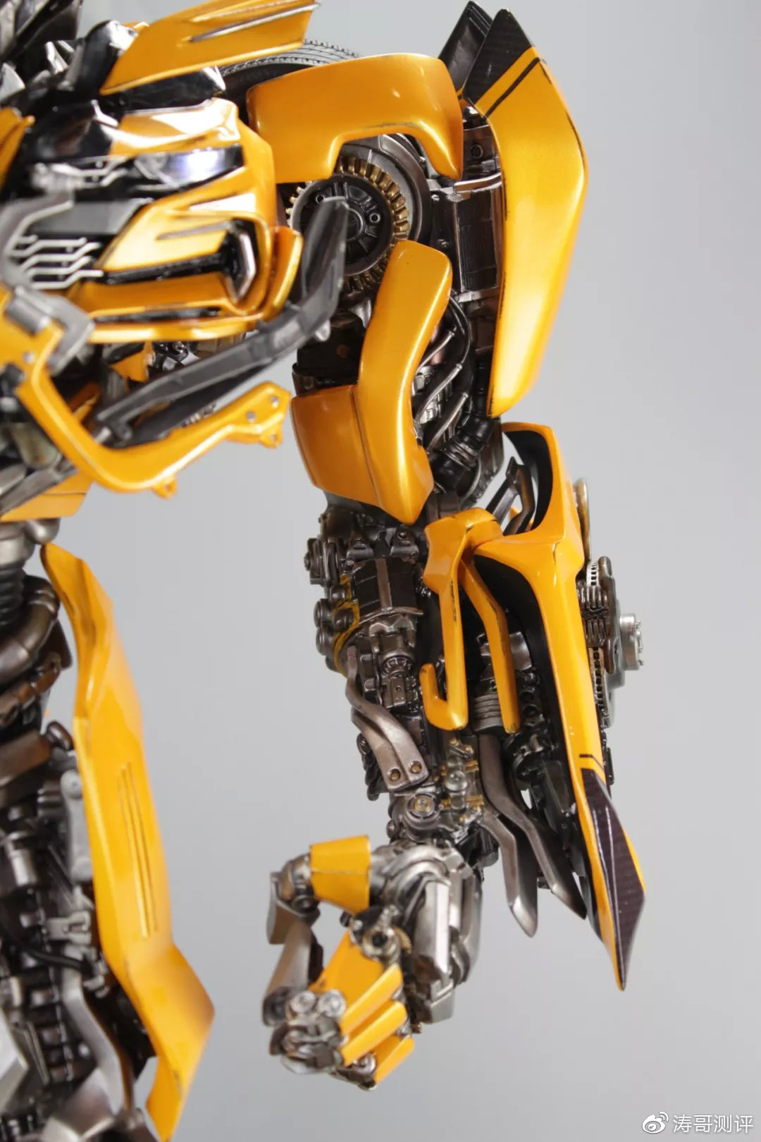 开箱价值1万的新年礼物,10000元以上的大黄蜂模型