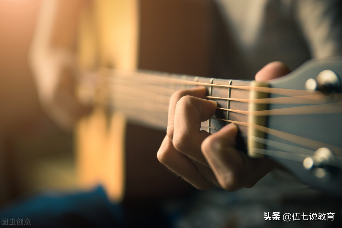 大学开学自我介绍一到两分钟模板,大学开学自我介绍该怎么做