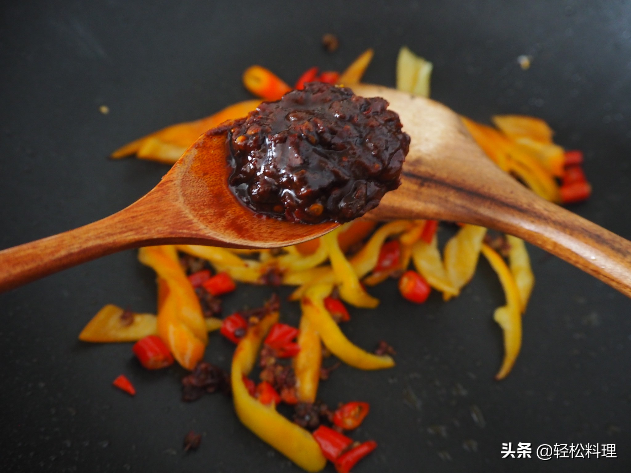 炖鲢鱼大鱼头怎么做出来的汤不腥,鱼头怎么做好吃不上火微辣