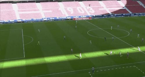 6-1大*杀屠**！140亿中国老板惨遭8亿豪门吊打，苏牙逆天首秀