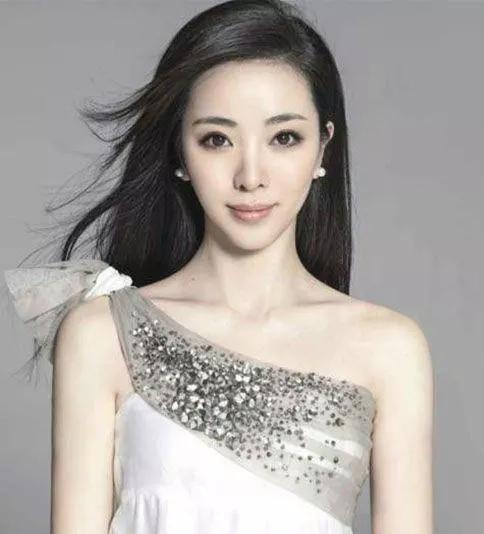 倪萍任鲁豫李思思撒贝宁马凡舒,倪萍李思思撒贝宁任鲁豫谈春晚