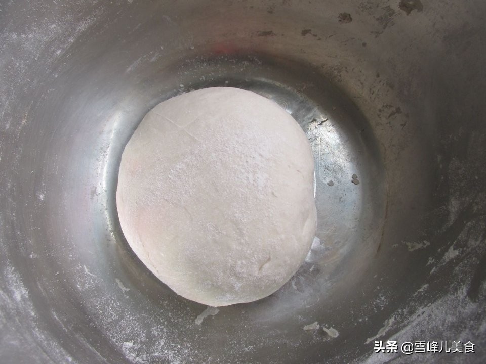 葱油千层饼最简单做法,怎样做葱油千层饼又软又好吃